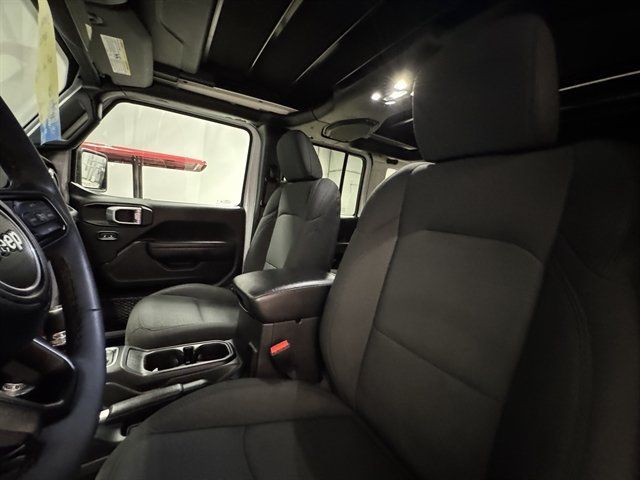 Used 2023 Jeep Wrangler Unlimited w/ Sun & Screen Package AWD/4WD image 23