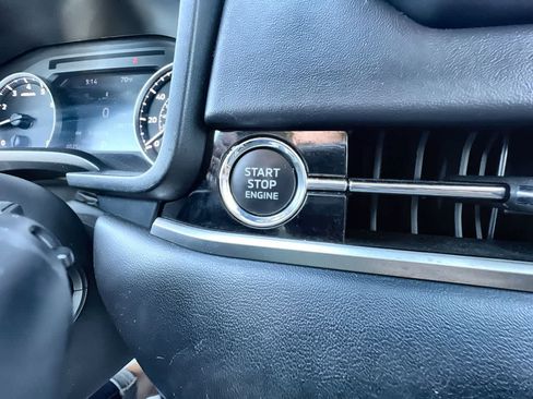 Used 2024 Mitsubishi Outlander SE image 17