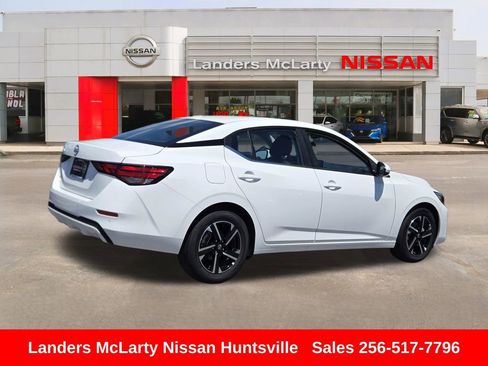 Used 2025 Nissan Sentra SV FWD image 3