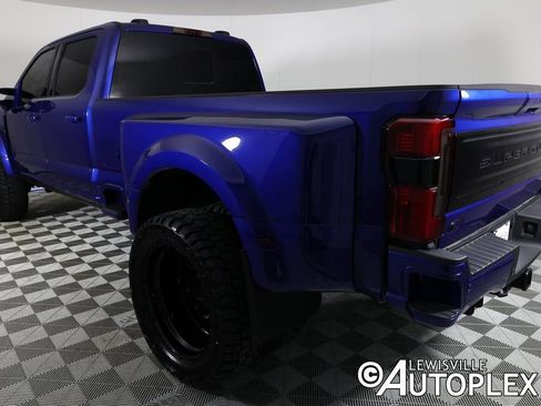 Used 2026 Ford F450 Platinum w/ FX4 Off-Road Package image 8