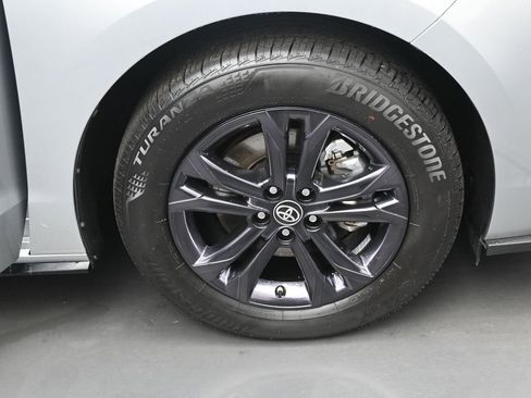 Certified 2024 Toyota Sienna XSE w/ XSE Plus Package image 41