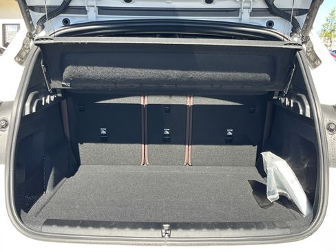 Used 2025 BMW X1 xDrive28i w/ Technology Package image 28