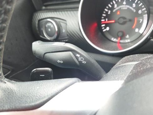 Used 2019 Ford Mustang Coupe image 33