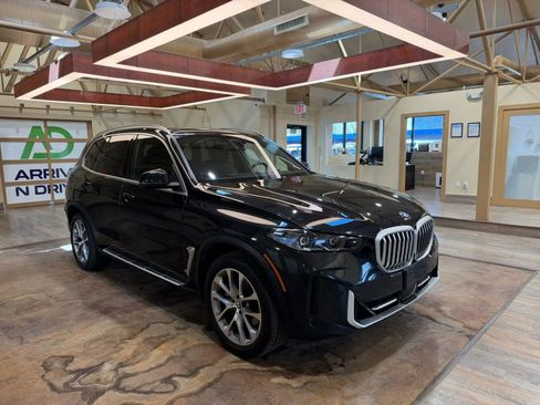 Used 2025 BMW X5 xDrive40i image 2