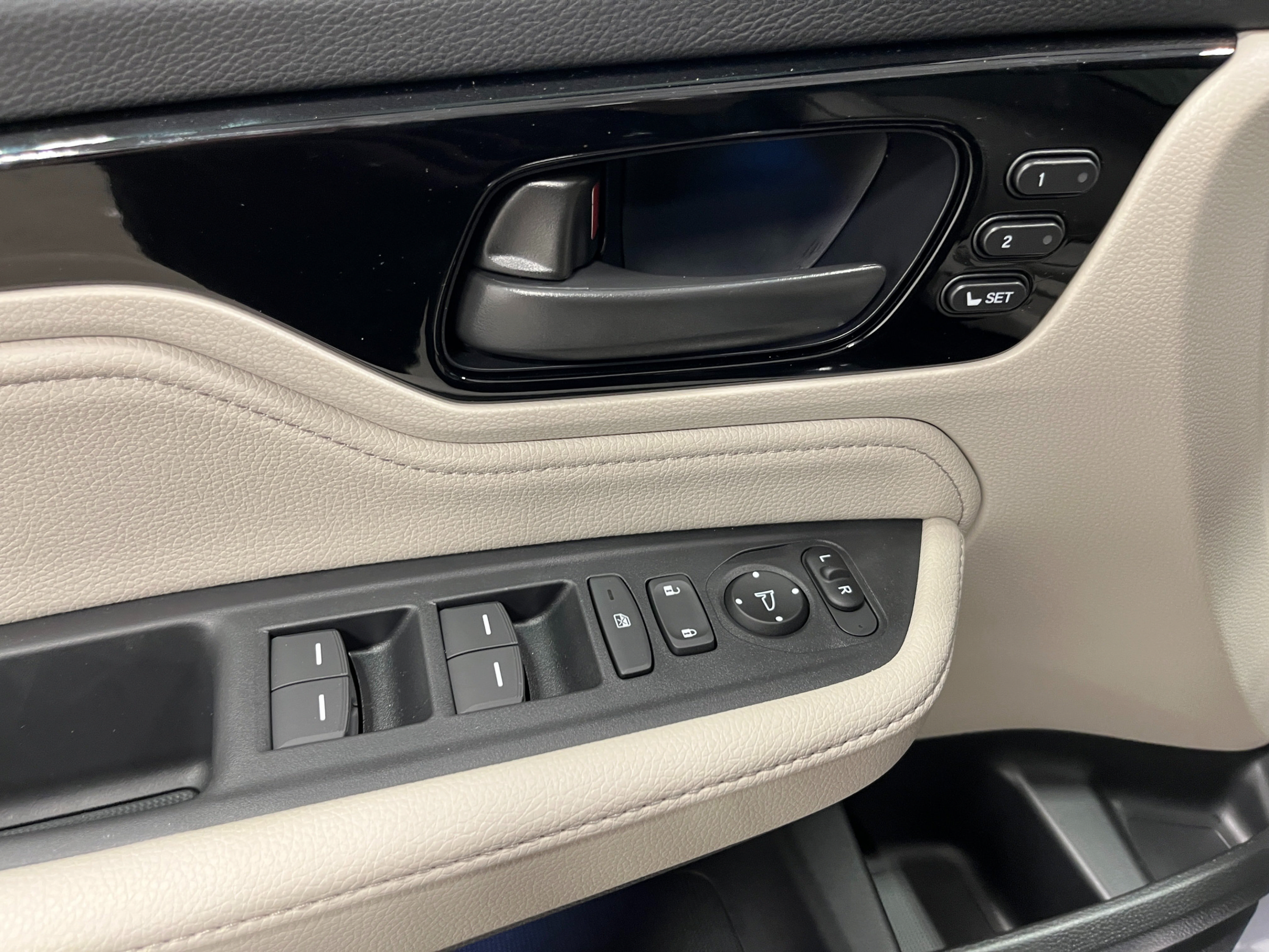 New 2027 Honda Odyssey Touring image 10