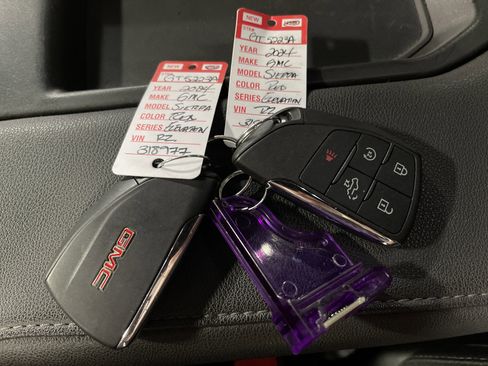 Used 2024 GMC Sierra 1500 Elevation image 26