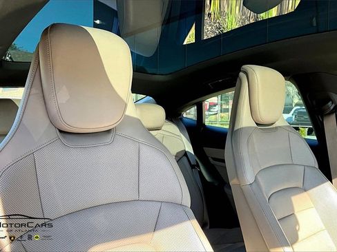 Used 2021 Porsche Taycan 4S image 31