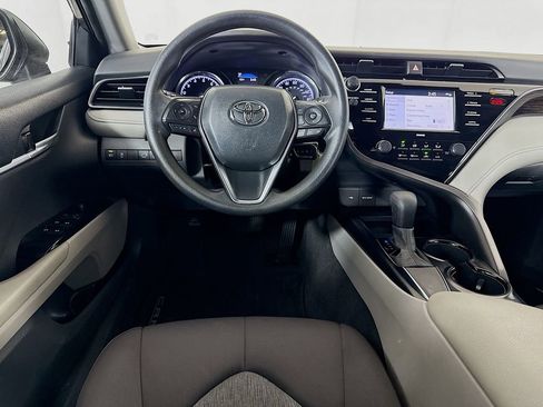 Used 2020 Toyota Camry LE image 22