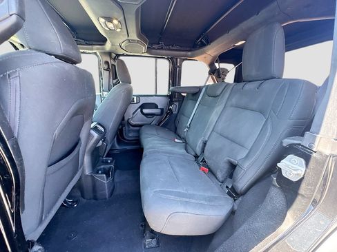 Used 2022 Jeep Wrangler Unlimited Sport AWD/4WD image 27
