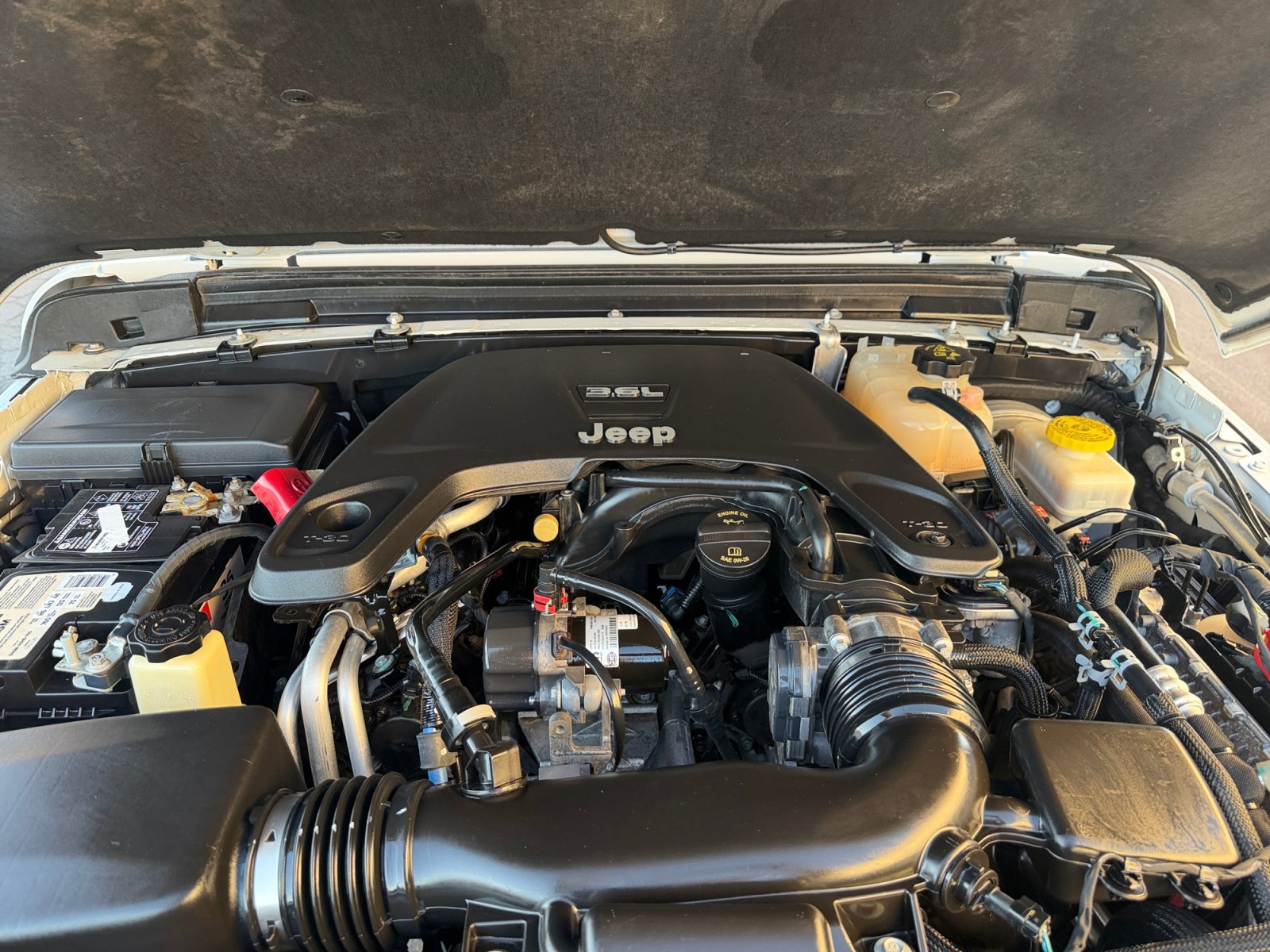 Used 2021 Jeep Wrangler Unlimited Sport AWD/4WD image 32