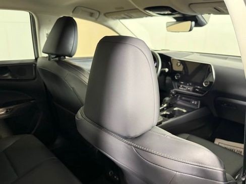 Used 2023 Lexus NX 250 FWD w/ Towing Package (2000 Lbs) image 29