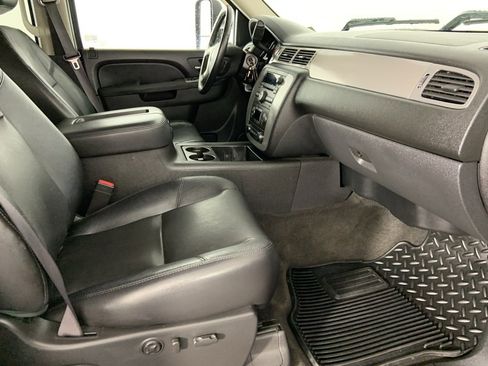 Used 2013 Chevrolet Silverado 3500 LTZ w/ LTZ Plus Package image 15