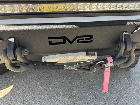 Used 2016 Toyota Tacoma TRD Off-Road AWD/4WD image 41
