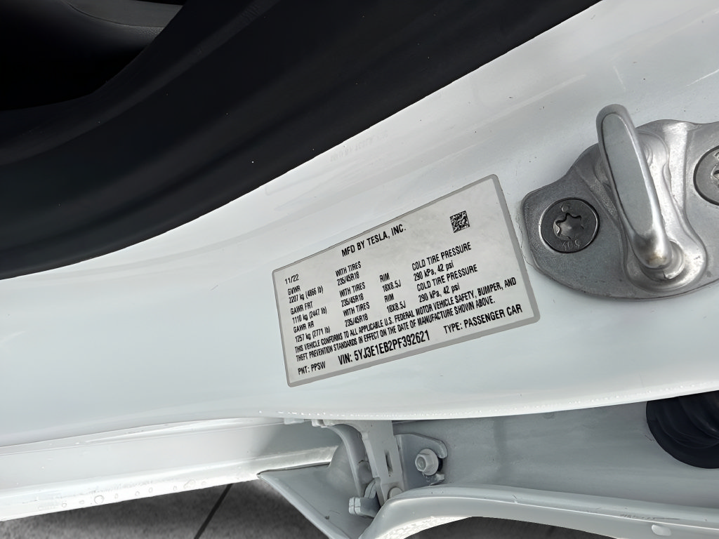 Used 2023 Tesla Model 3 Long Range AWD/4WD image 25