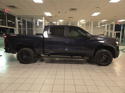 Used 2024 Chevrolet Silverado 1500 Custom Trail Boss w/ LPO, Dark Essentials Package AWD/4WD image 9