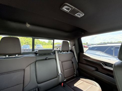 Certified 2024 GMC Sierra 1500 Denali w/ Denali Reserve Package AWD/4WD image 32