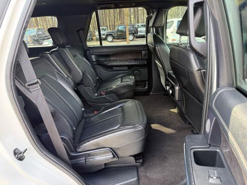 Used 2021 Ford Expedition Limited AWD/4WD image 34