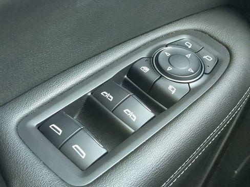 Used 2021 Cadillac XT6 Premium Luxury image 23