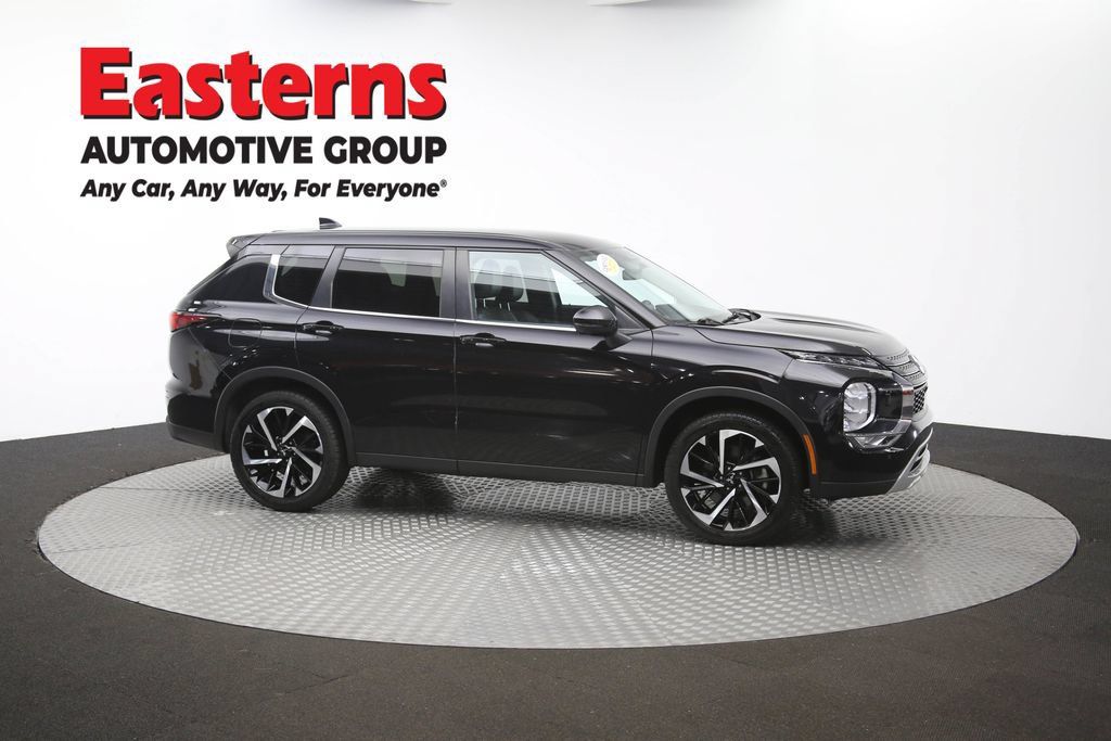 Used 2024 Mitsubishi Outlander SE AWD/4WD image 48