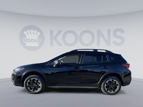 Used 2023 Subaru Crosstrek 2.0i image 2