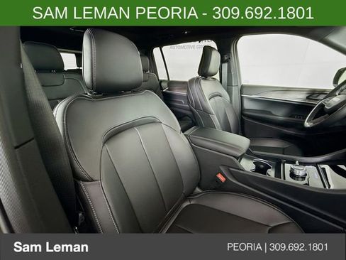 New 2025 Jeep Grand Cherokee L Limited w/ Luxury Tech Group II image 30