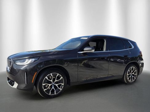 Certified 2025 BMW X3 xDrive30i AWD/4WD image 3