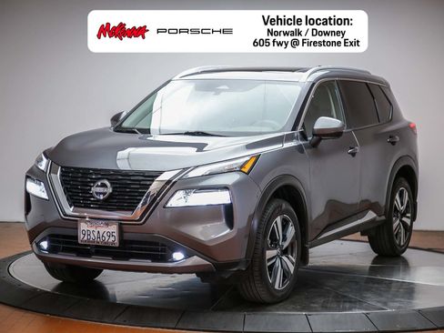 Used 2022 Nissan Rogue SL FWD image 1
