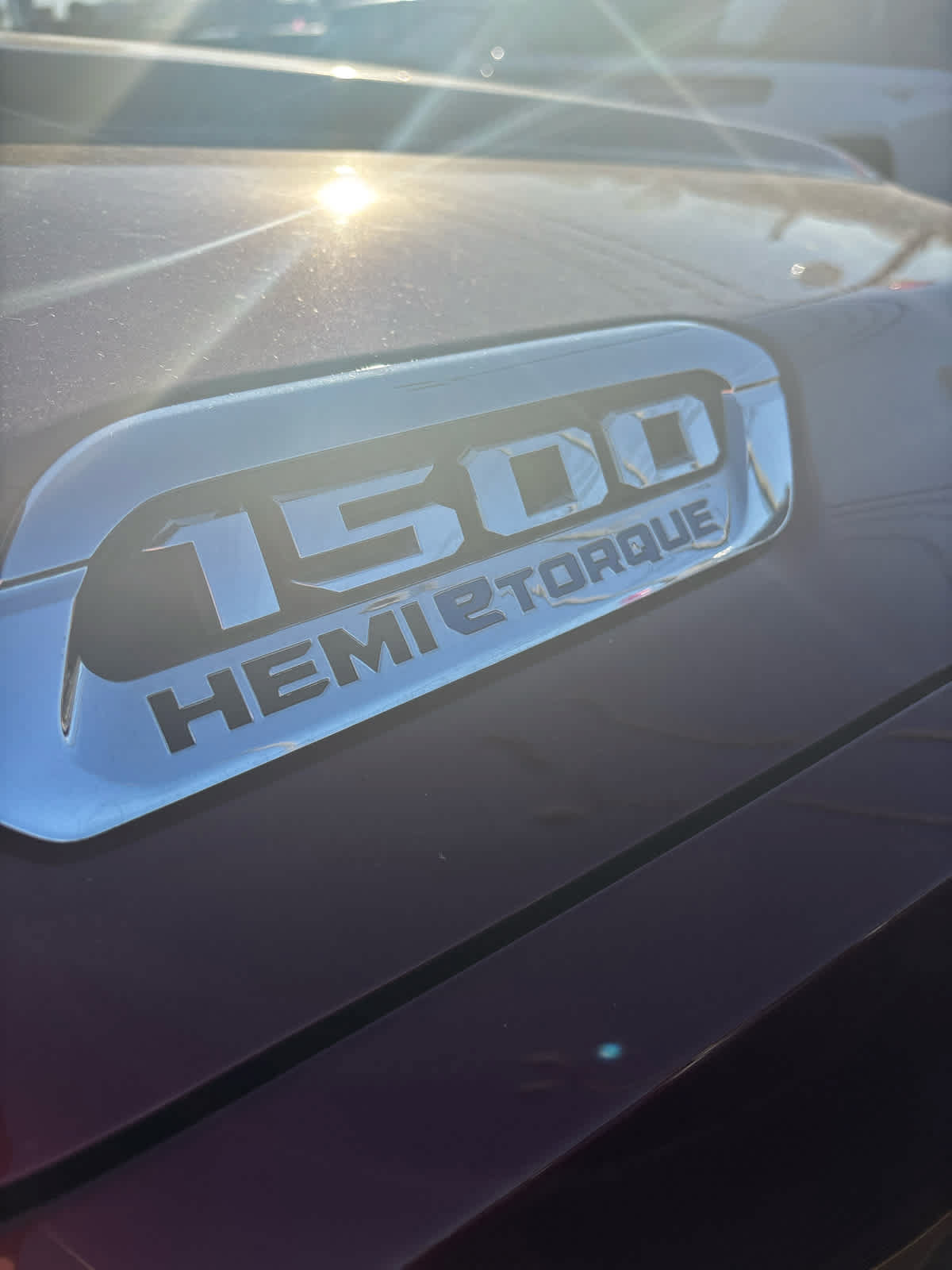 Used 2023 RAM 1500 Laramie AWD/4WD image 7