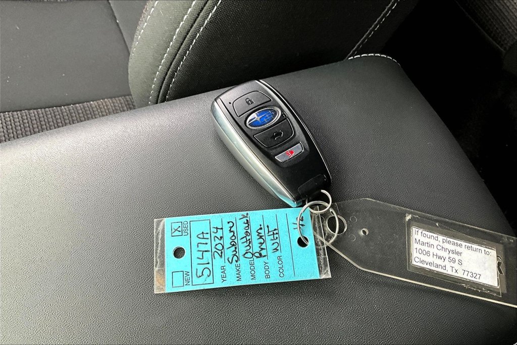 Used 2025 Subaru Outback Premium AWD/4WD image 36