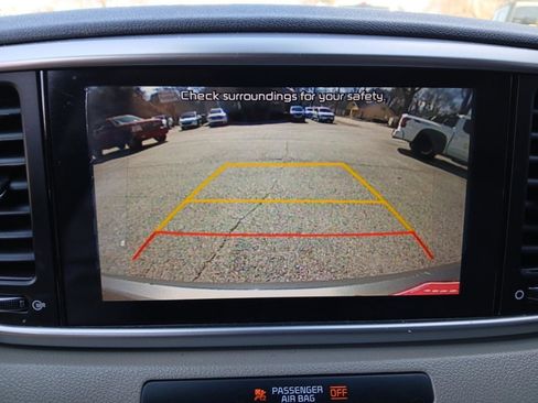 Used 2020 Kia Sportage S image 22