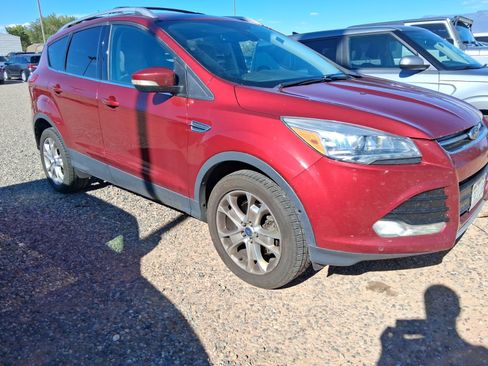 Used 2016 Ford Escape Titanium w/ Equipment Group 301A AWD/4WD image 3