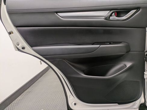 Used 2019 MAZDA CX-5 Touring image 22