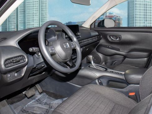 Certified 2023 Honda HR-V LX image 14