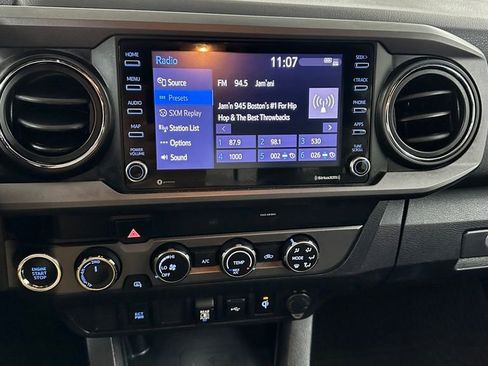 Used 2020 Toyota Tacoma TRD Sport AWD/4WD image 18