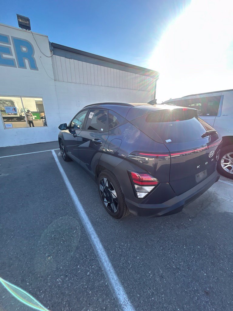 Used 2025 Hyundai Kona SEL FWD image 7