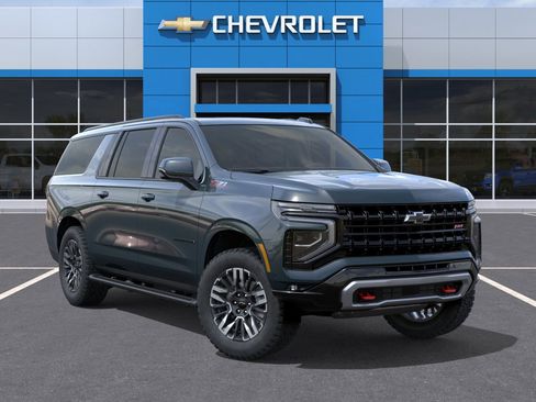 New 2026 Chevrolet Suburban Z71 w/ Z71 Off-Road Package AWD/4WD image 7