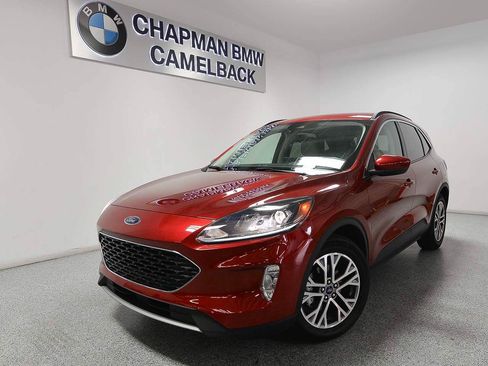 Used 2022 Ford Escape SEL FWD image 1