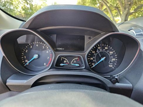 Used 2018 Ford Escape SE w/ SE Sync 3 Package AWD/4WD image 41
