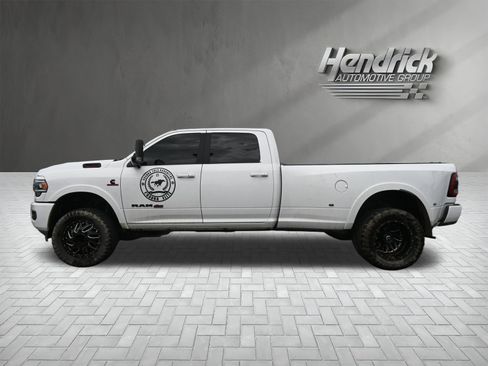 Used 2022 RAM 3500 Laramie AWD/4WD image 7