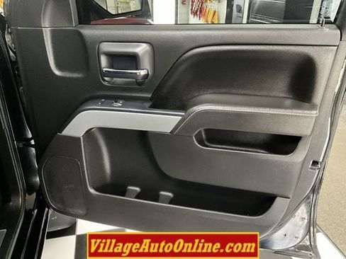 Used 2017 Chevrolet Silverado 1500 LT w/ Midnight Edition AWD/4WD image 34