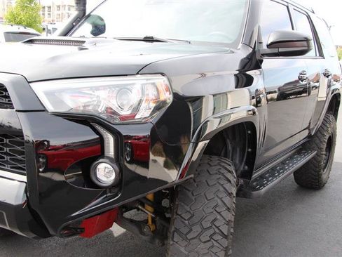 Used 2020 Toyota 4Runner TRD Off-Road AWD/4WD image 46