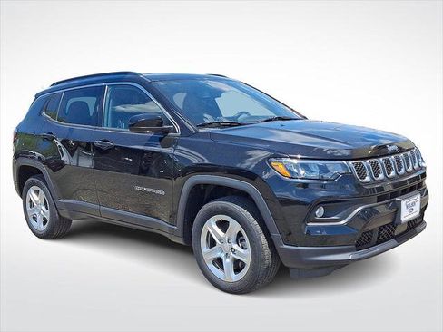 Certified 2023 Jeep Compass Latitude AWD/4WD image 1