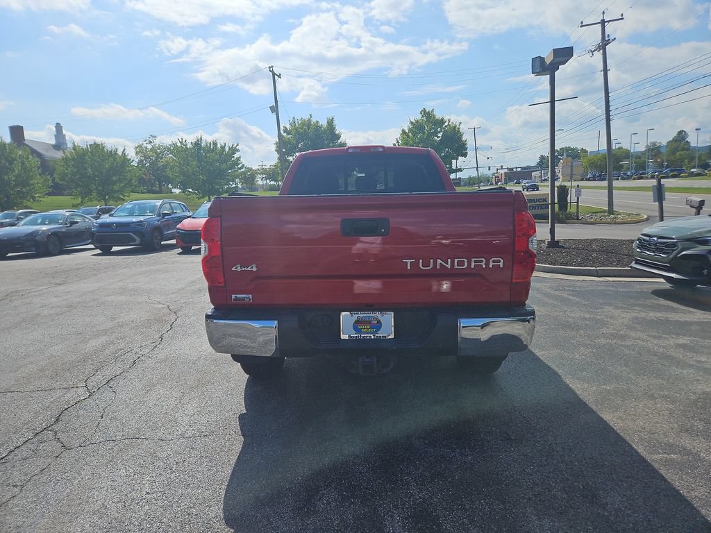 Used 2018 Toyota Tundra SR5 w/ SR5 Upgrade Package AWD/4WD image 4