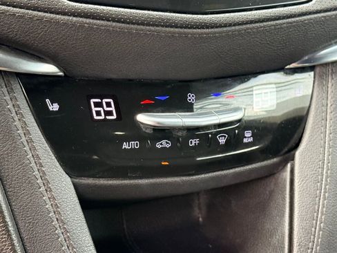 Used 2022 Cadillac XT5 Luxury image 25