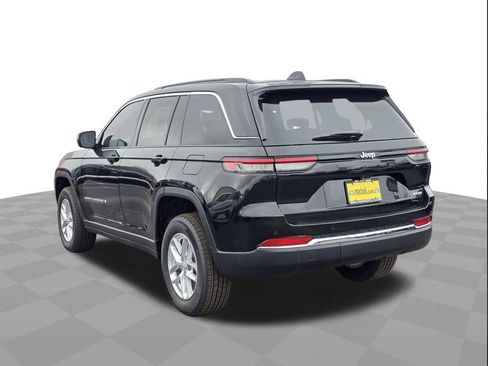 New 2025 Jeep Grand Cherokee Laredo X w/ Luxury Tech Group I RWD image 6