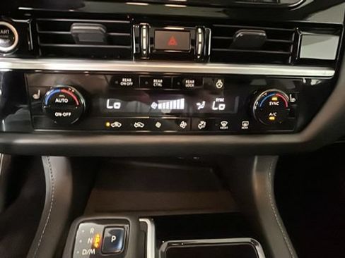 Used 2022 Nissan Pathfinder SL w/ SL Premium Package AWD/4WD image 22