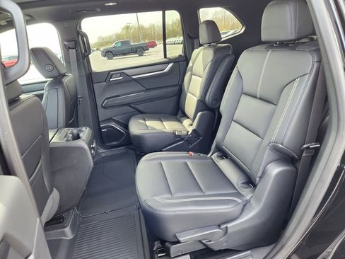 New 2026 GMC Acadia Elevation w/ Elevation Premium Package FWD image 9