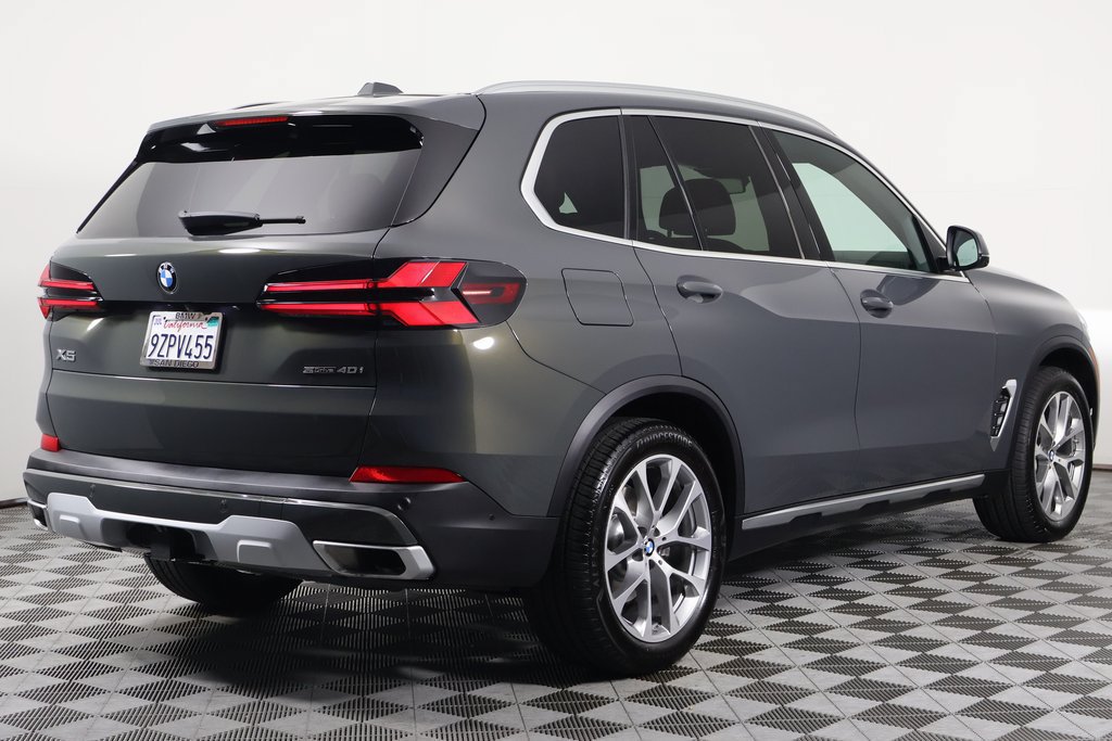 Certified 2026 BMW X5 sDrive40i w/ Climate Comfort Package RWD image 4
