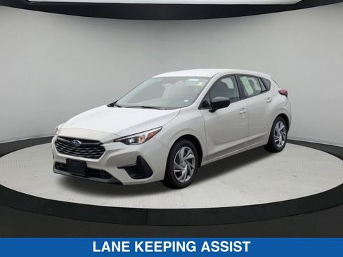 Certified 2025 Subaru Impreza 2.0i image 8