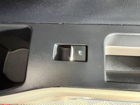 Used 2020 Ford Explorer XLT RWD image 51